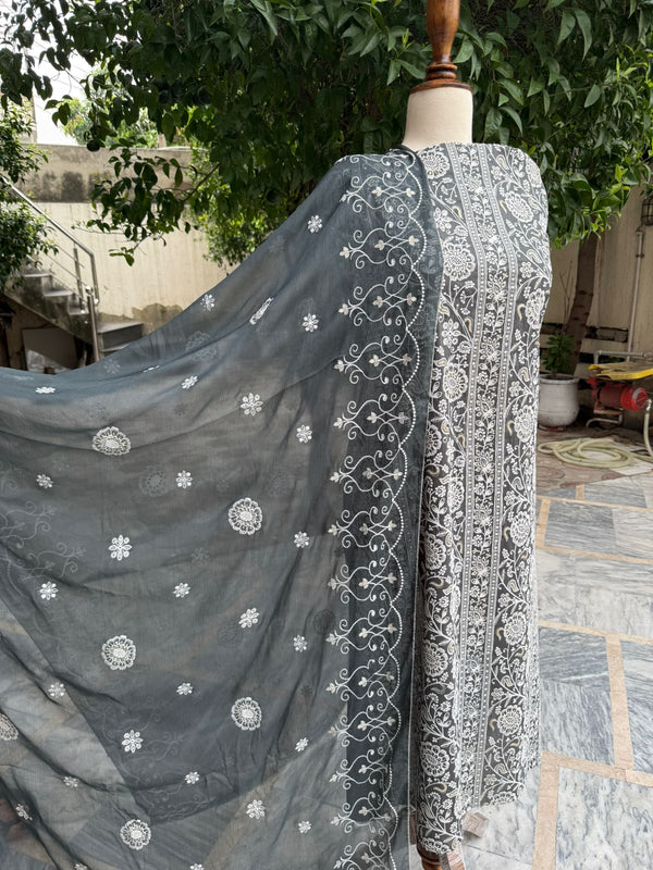 Grey Lawn 3 Piece